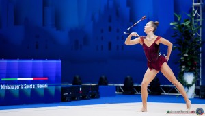 aa q assor viktoria est sfe02532 copia simone ferraro ph